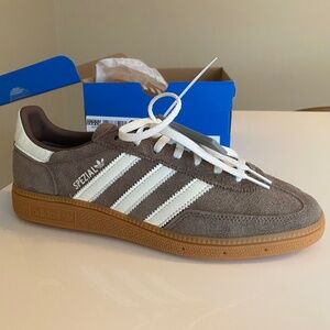 Womens Adidas Handball Spezial size 8.5 US